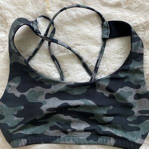 Onzie camouflage, sports bra